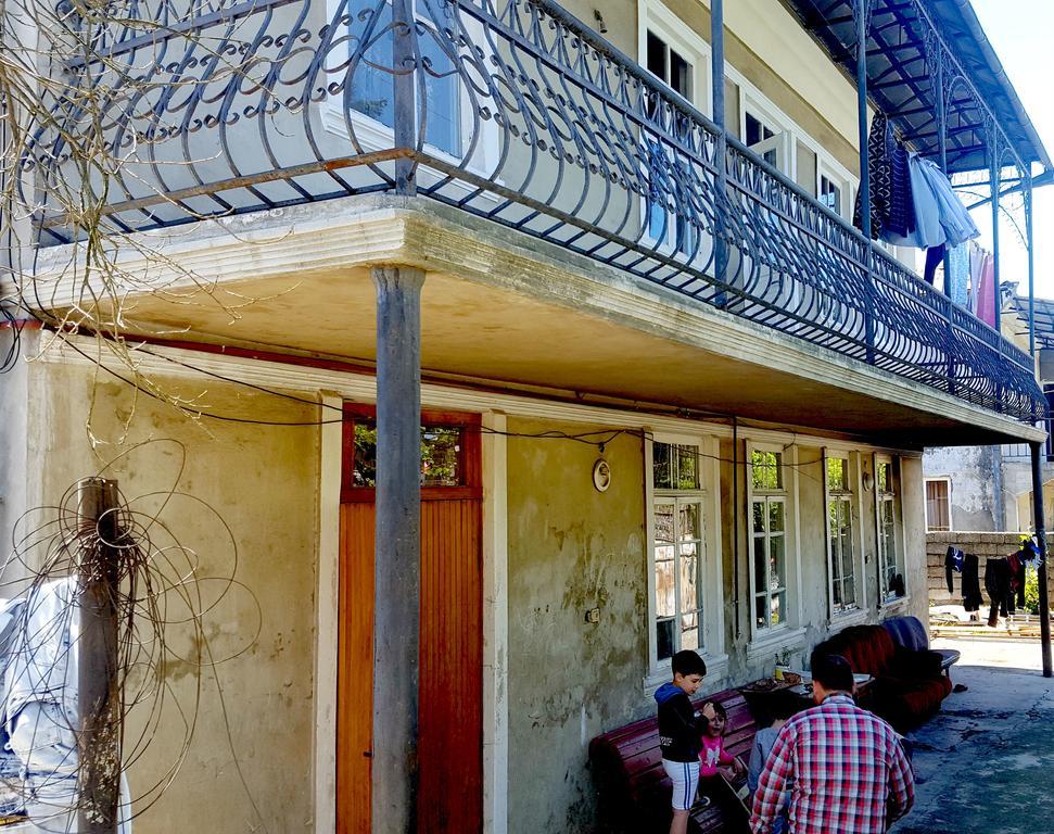 Medea'S Guest House Батуми Екстериор снимка